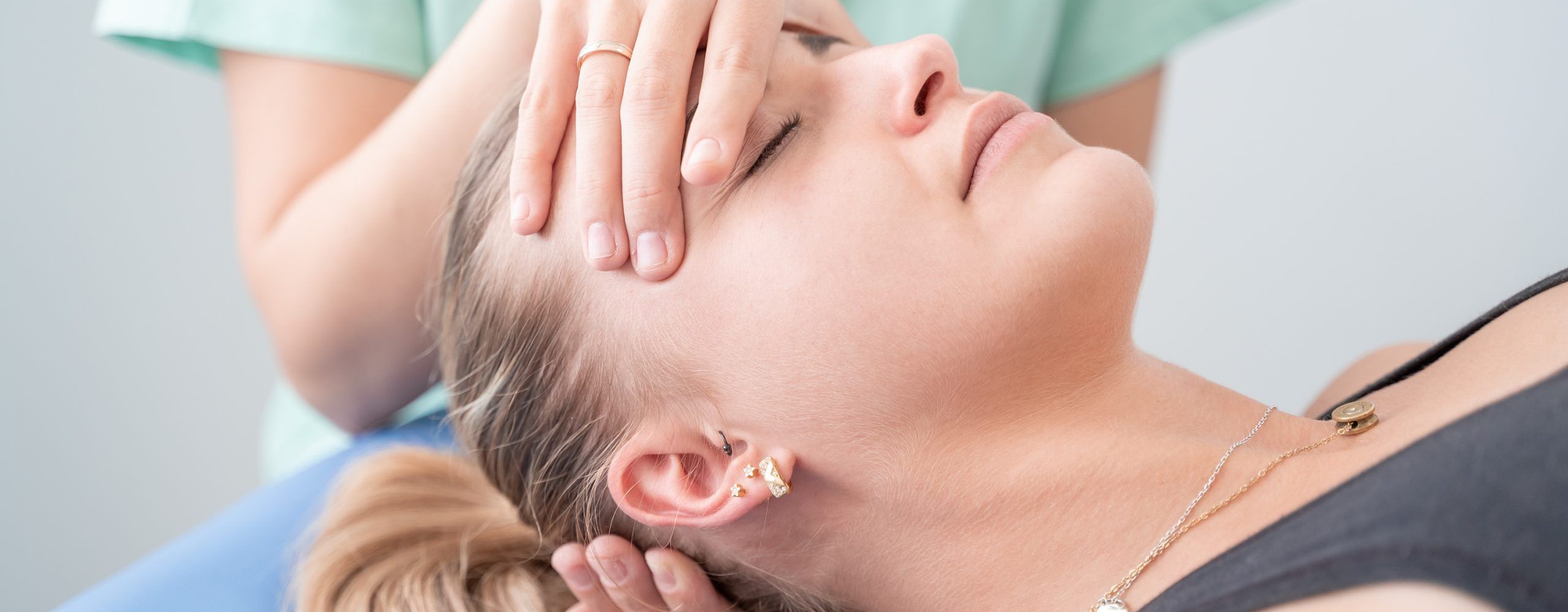 Clínica Yus - foto tratamiento osteopatía